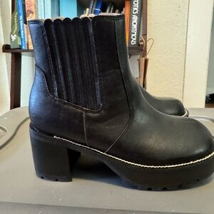 Black Leather platform Ankle Boots